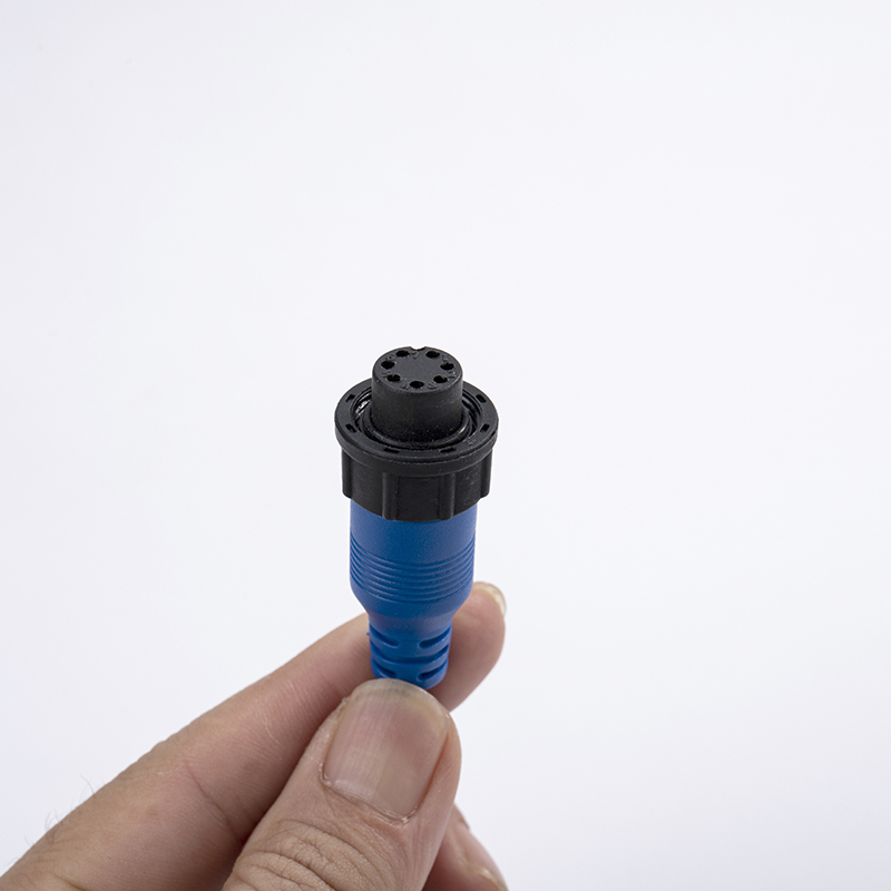 Tin on The Waterproof Head And Tail